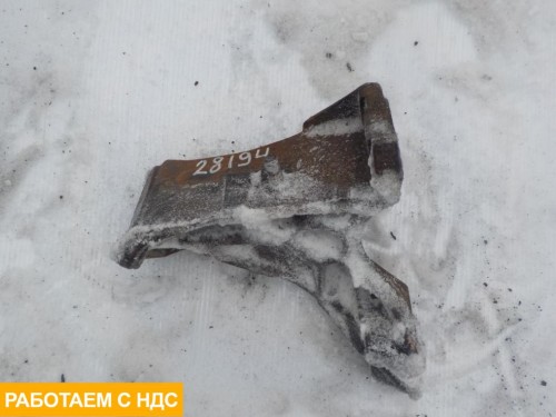 Кронштейн переднего бампера правый