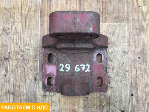 Кронштейн торсиона правый