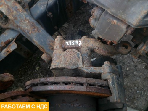 Кулак поворотный правый