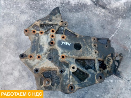 Кронштейн передней рессоры правый