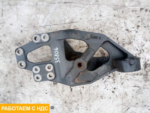 Кронштейн крепления передней рессоры левый