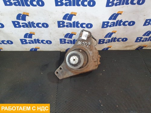 Кулак поворотный правый