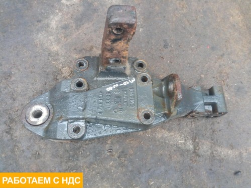 Кронштейн крепления передней рессоры правый