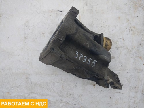 Кронштейн крепления торсиона левый