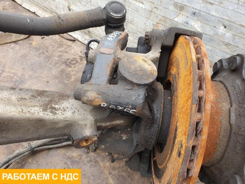 Кулак поворотный правый