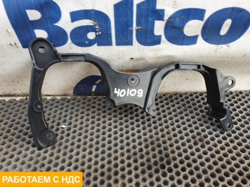 Кронштейн фары противотуманной левый