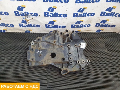 Кронштейн передней рессоры правый