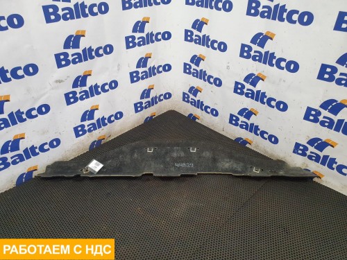 Шумоизоляция двигателя правая