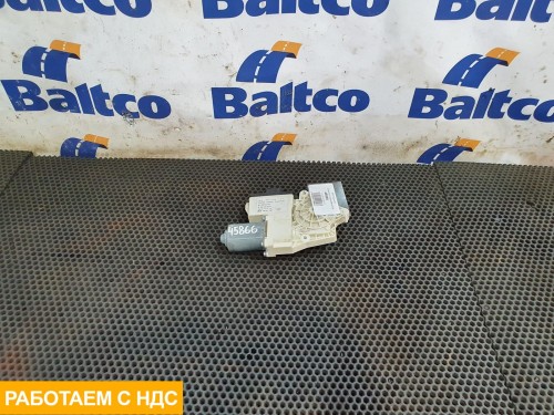 Моторчик стеклоподъемника левый