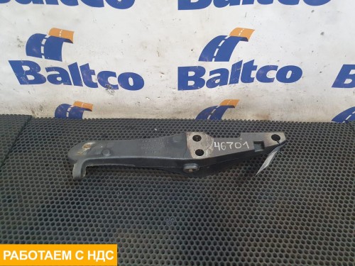 Кронштейн двигателя левый