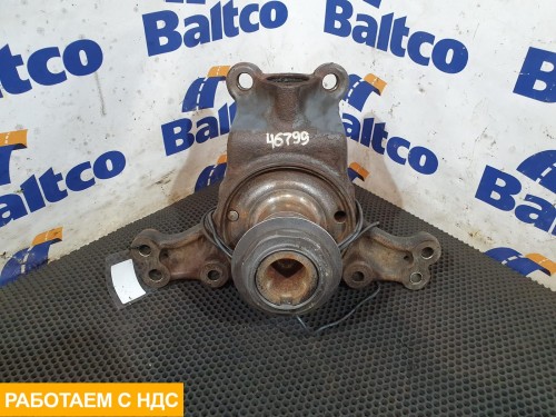 Кулак поворотный правый