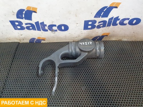 Опора переднего амортизатора левая