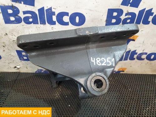 Кронштейн крепления передней рессоры левый