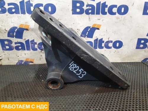 Кронштейн крепления передней рессоры правый