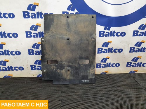 Брызговик правый