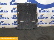 Брызговик правый