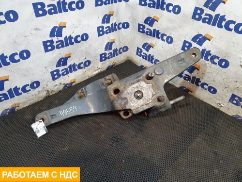 Кронштейн пневморессоры правый