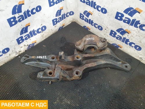 Кронштейн пневморессоры правый