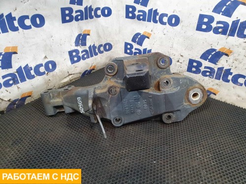 Кронштейн крепления передней рессоры правый