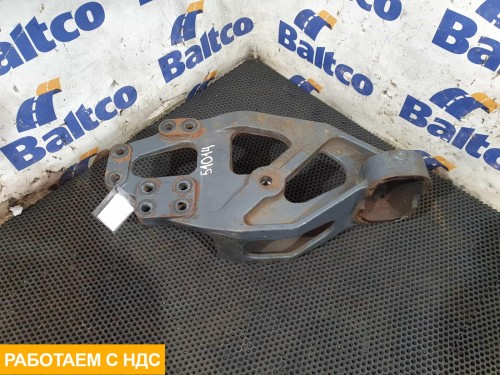 Кронштейн крепления передней рессоры левый