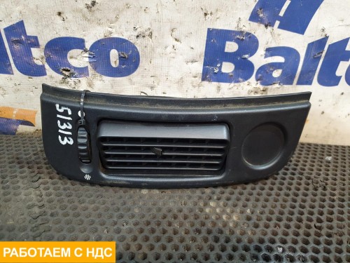 Дефлектор воздушный правый