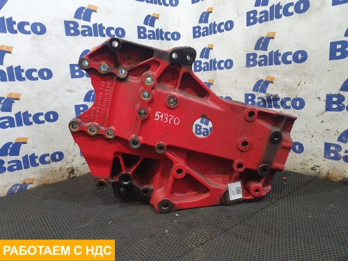 Кронштейн передней рессоры правый