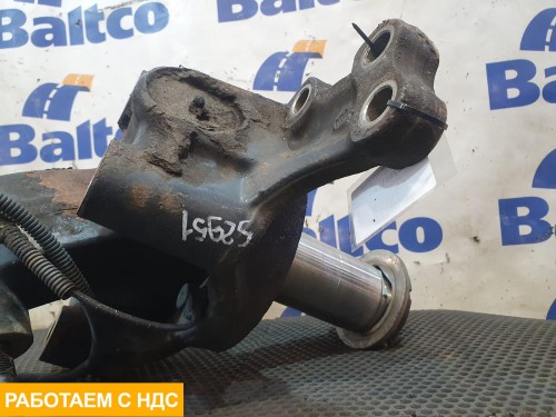 Кулак поворотный левый