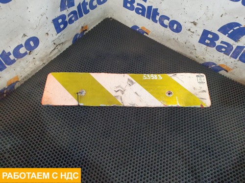 Отражатель правый