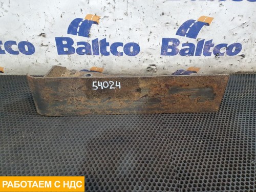 Кронштейн правый