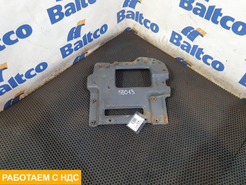 Кронштейн усилителя переднего бампера левый