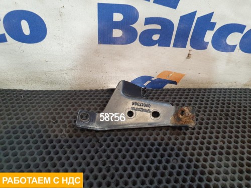 Кронштейн решетки радиатора правый