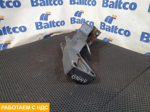 Кронштейн крепления передней рессоры правый