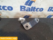 Кронштейн стойки стабилизатора левый