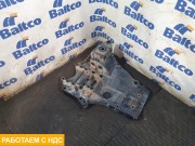 Кронштейн передней рессоры правый