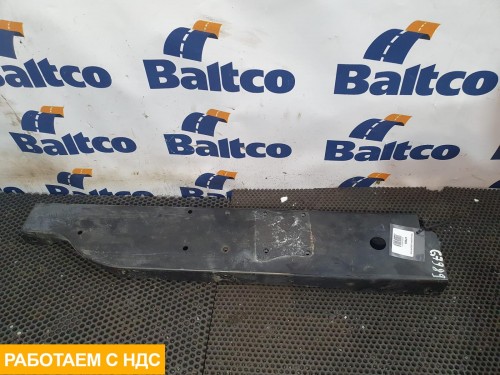 Кронштейн радиатора правый