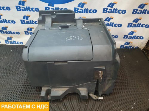 Ящик инструментальный (бардачок) левый