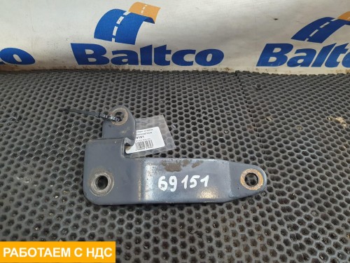 Кронштейн стойки стабилизатора правый