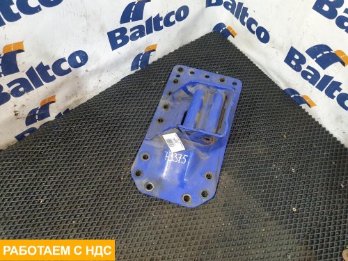 Кронштейн траверсы рамы правый