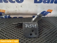 Кронштейн радиатора правый