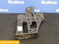 Кронштейн крепления передней рессоры правый