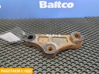 Кронштейн левый