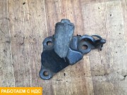 Кронштейн крепления торсиона правый