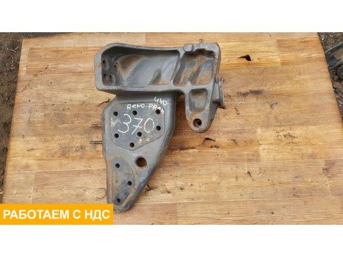 Кронштейн крепления торсиона правый