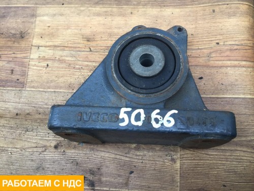 Кронштейн крепления торсиона правый