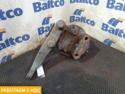 Кулак поворотный правый